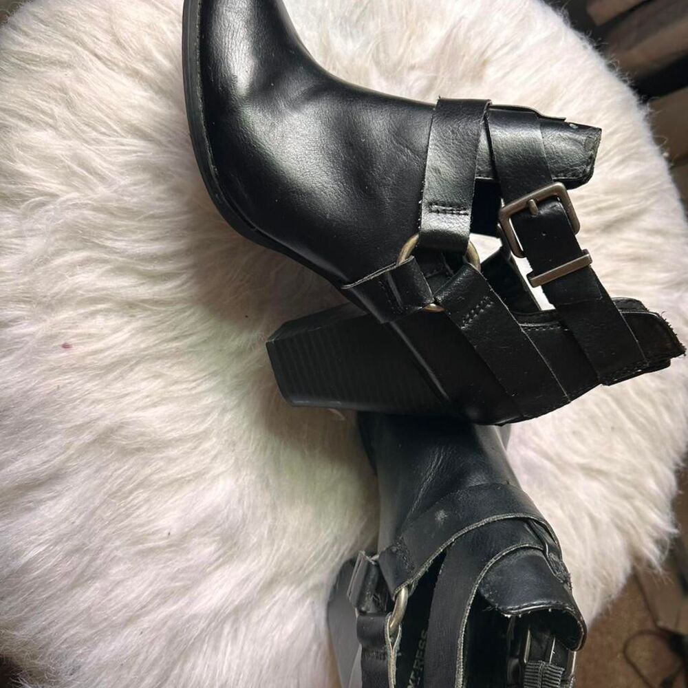 Express Women's Black Boots